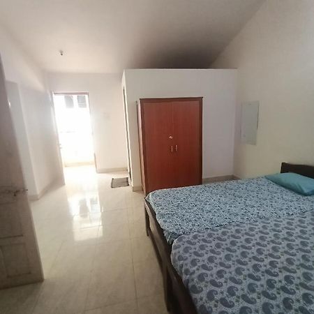 Sera'S Guest House Baga Exterior foto